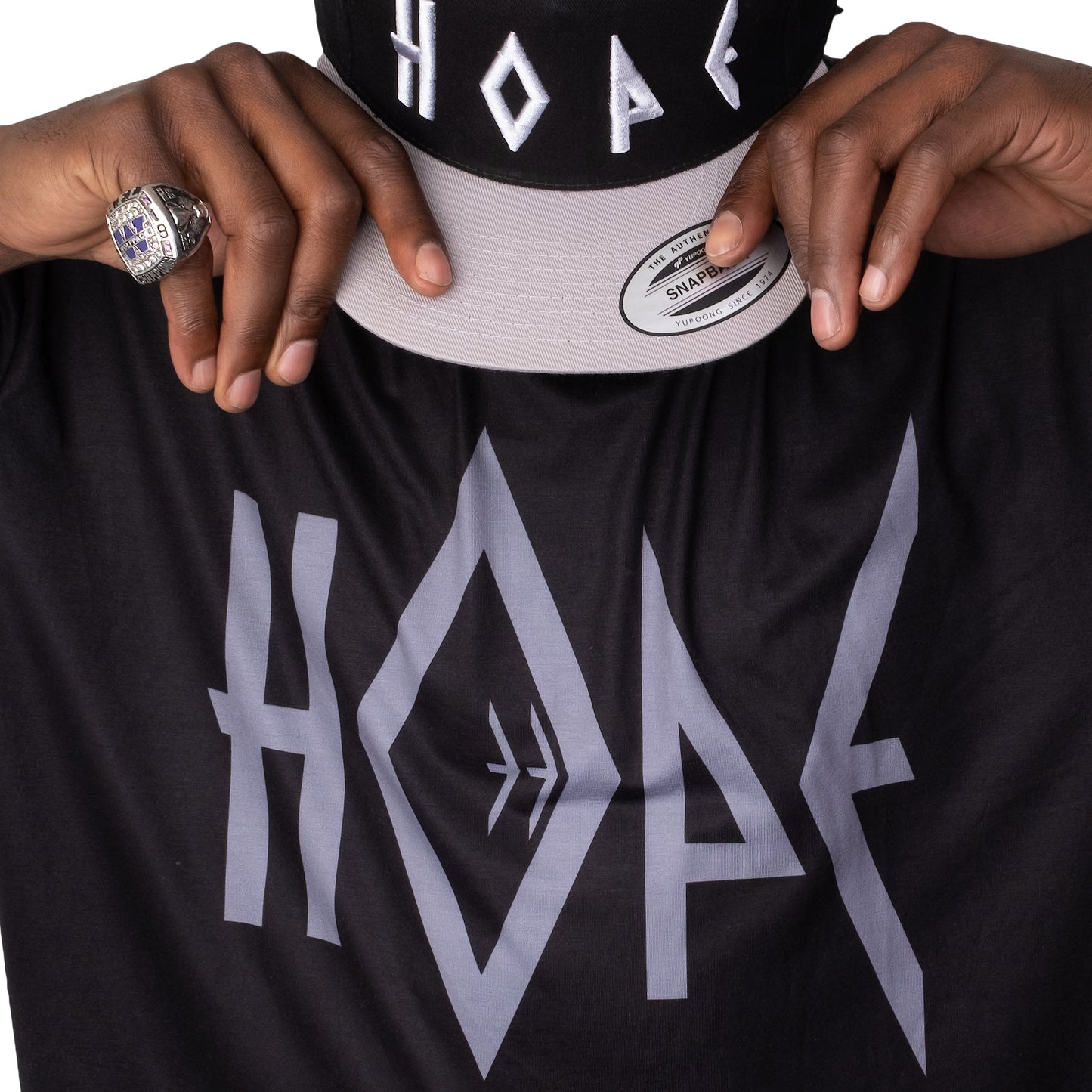 T-Shirt "HOPE"